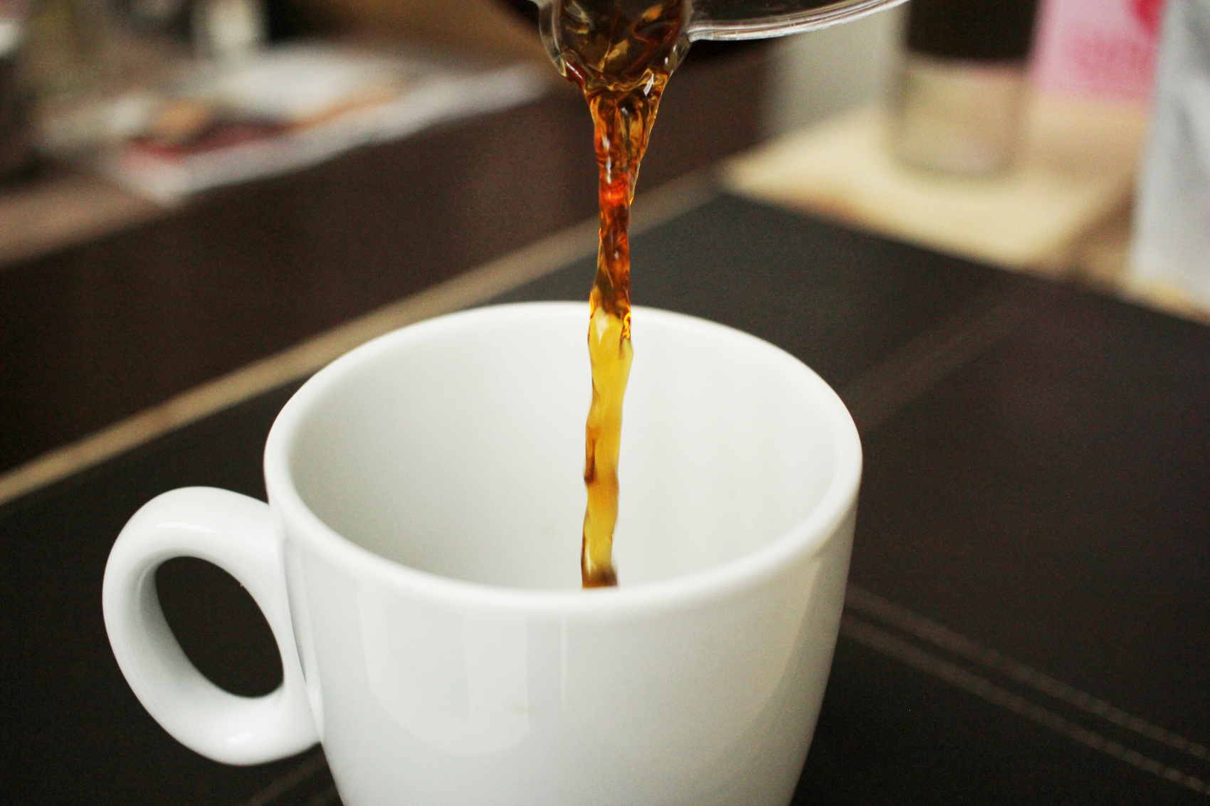 Jak horkou vodou se zalévá káva?