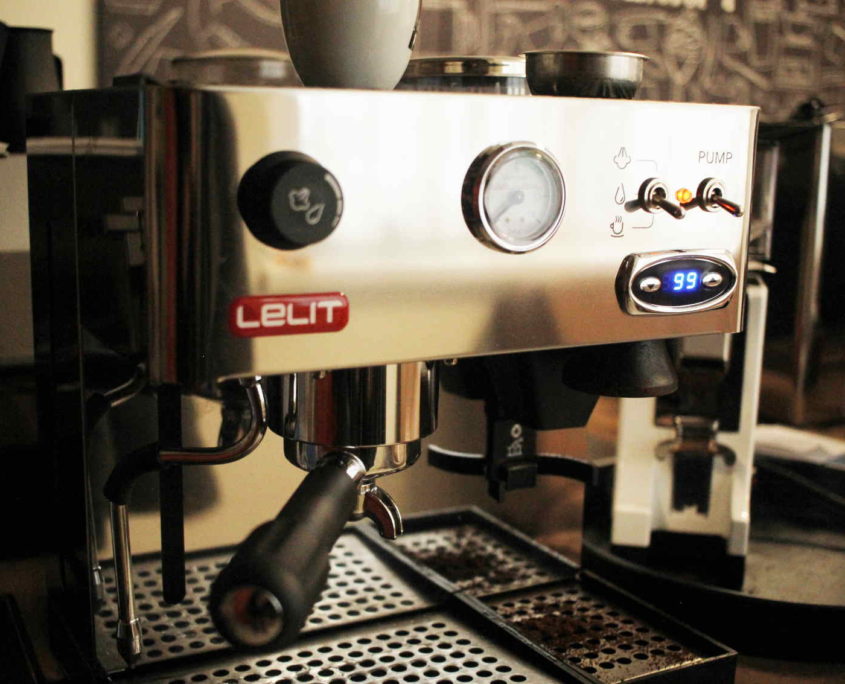 aky je najlepsi domaci espresso kavovar s mlyncekom na kavu